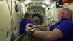 Nave Soyuz chega à ISS com três astronautas a bordo