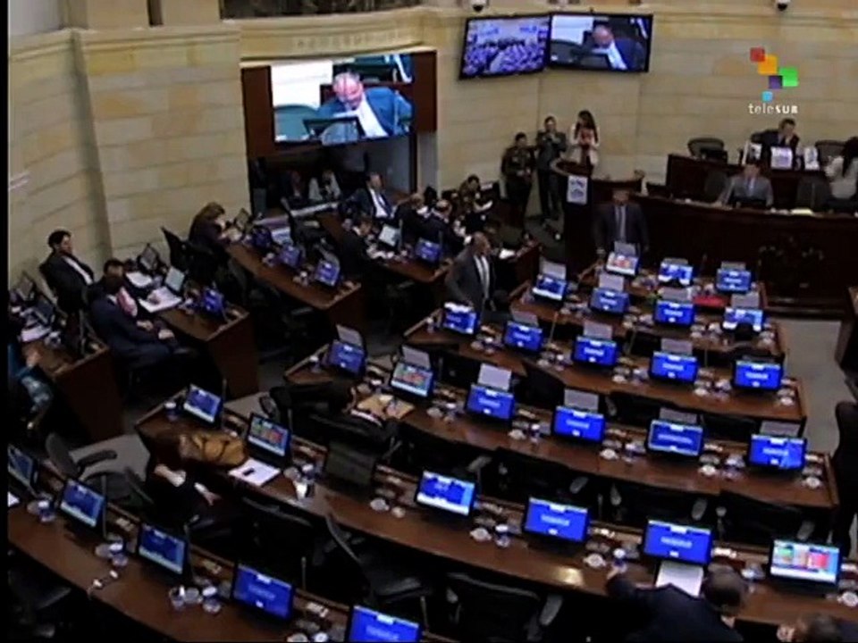 Colombian Congress Discusses Progress in Peace Talks