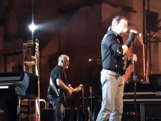 Concerto Live dei  Nomadi Carini 13 09 2010 bellissimo