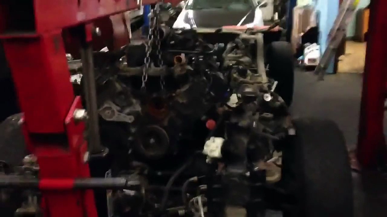 how do i remove and replace ford expedition engine?