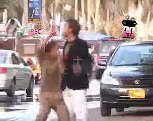 man teases peoples on road with very funny method