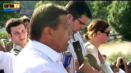 "La France agricole, la France rurale, la France des paysans est debout!", scande le président de la FNSEA