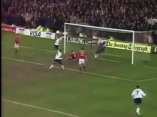 النرويجي سولكشاير مهاجم مان يونايتد أكثر بديل يسجل أهداف في البريميرليغ بسوبر هاتريك في مرمى نوتنغهام فورست ١٩٩٨/٩٩