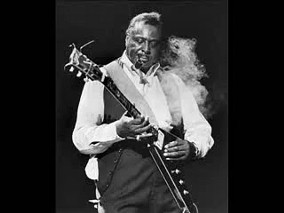 Albert King - As The Years Go Passing By (live in Montreux with Rory Gallagher)