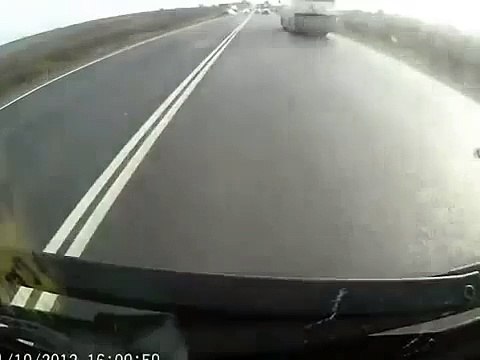 Жёсткая авария. Парень родился в рубашке.