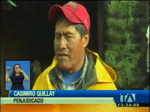 Dos personas atrapadas y pérdidas económicas deja un deslave en Chimborazo