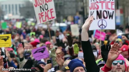 Sun shines on #MoralMarch as massive crowd sings "We Shall Overcome"