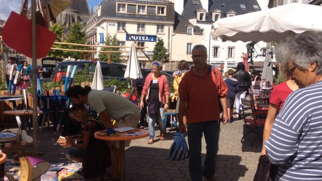 Marché gratuit place De Gaulle