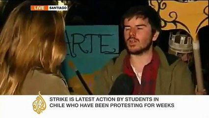 Student peaceful protests turn violent in Chile after being provoked by the authorities