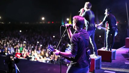 Simple Plan - Perfect (LIVE in Quebec)