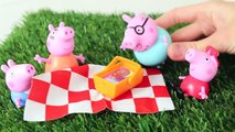 Cartoon Kids ♥ Peppa Pig Play Doh Picnic Adventure Car Play Dough Sandwich Lunch Mummy Pig DisneyCar