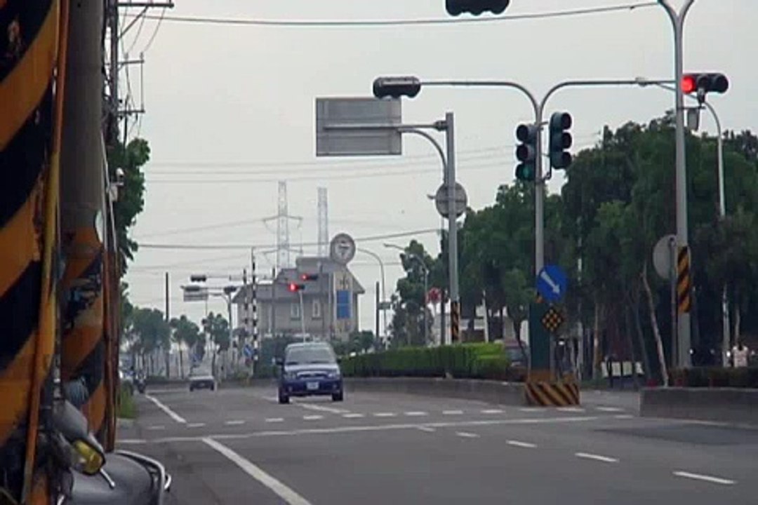 Palo terrible a una Moto