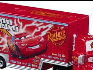 Disney Pixar Cars Mack Camion y Transportador Juguete