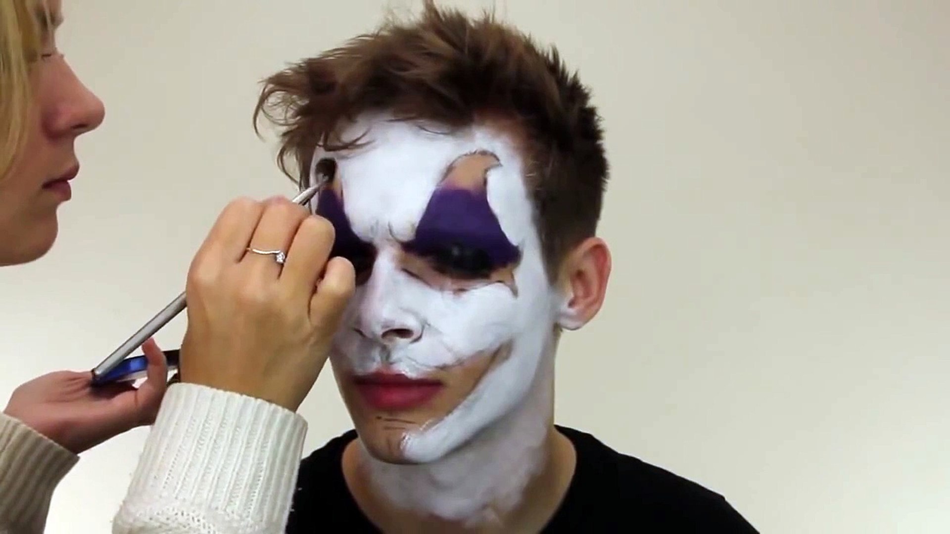 Maquillaje de payaso diabolico - video Dailymotion