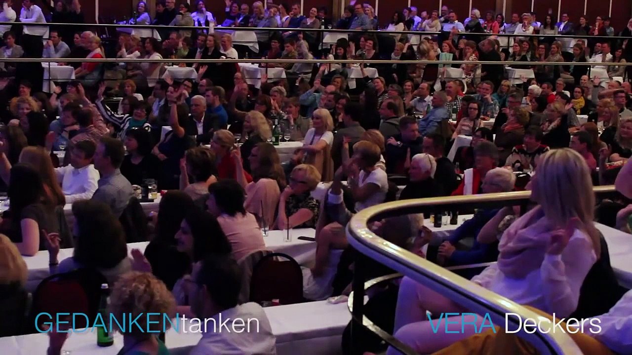 GEDANKENtanken: Vera Deckers mit "Probleme sind auch keine Lösung"