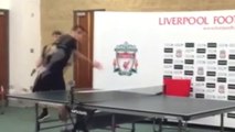 Quand Manquillo cassait une table... de ping pong !