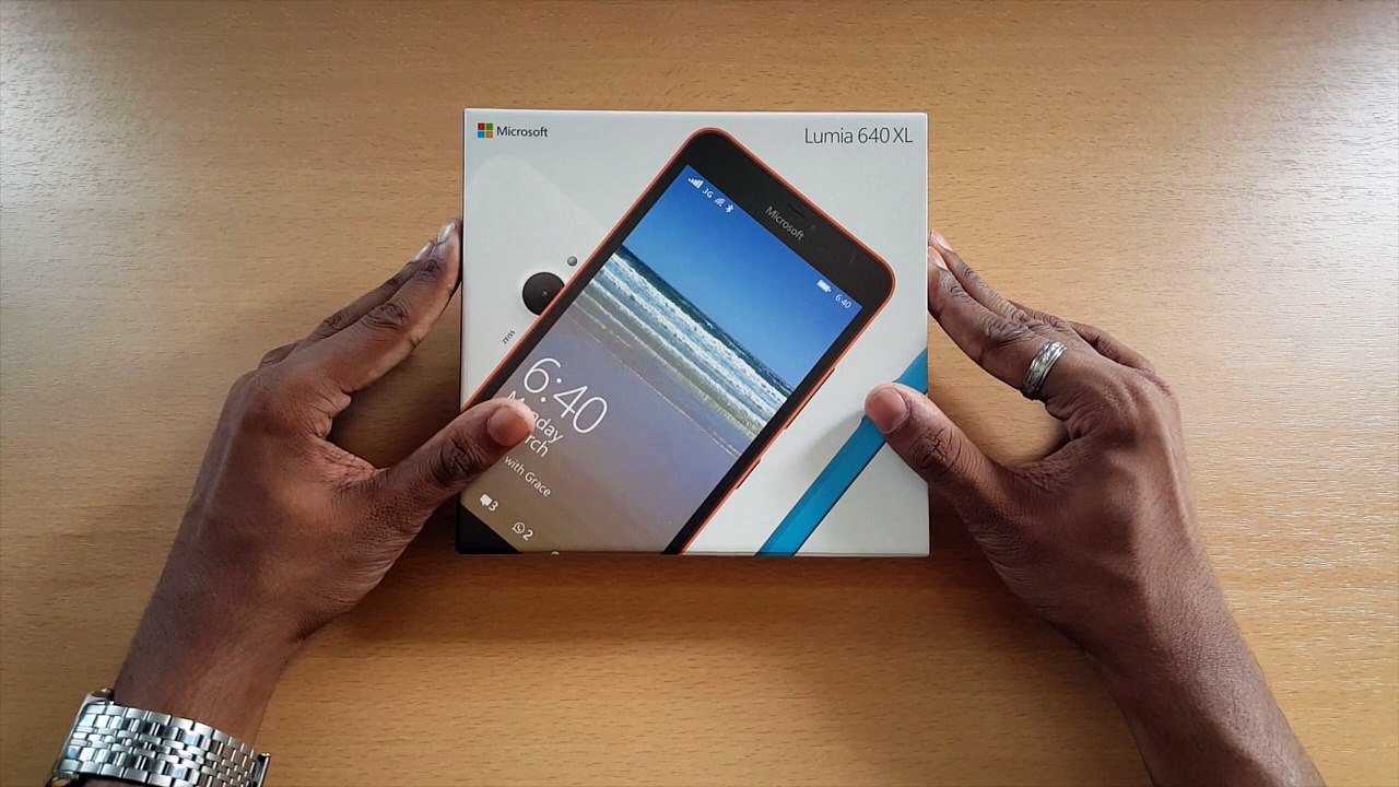 Unboxing du Microsoft Lumia 640 XL