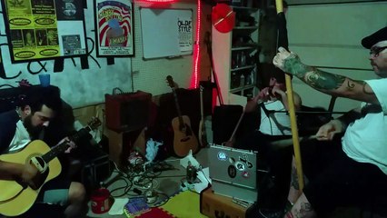 Original folk music by Olde Style Flatland Band