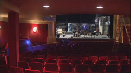 Les subventions accordées aux théâtres francophones ne font pas que des heureux