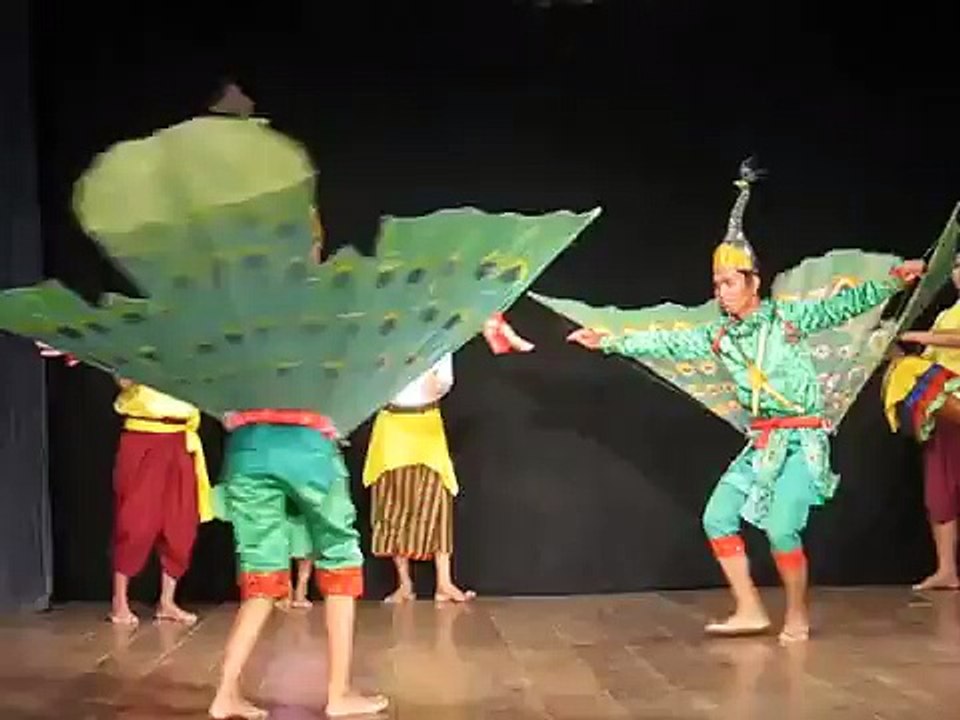 Cambodian dance: Peacock dance