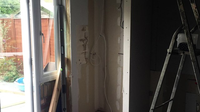 REFURBISHMENT AND BUILDING RESTORATION SPECIALISTS IN CAERPHILLY - LOCAL BUILDERS IN CAERPHILLY