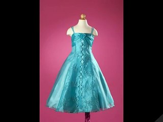 فساتين أفراح للأميرات الصغيرات!