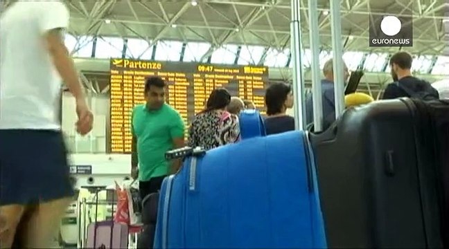 Тисячі пасажирів страждають від страйку Alitalia