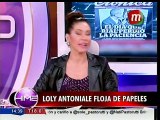 Loly Antoniale floja de papeles