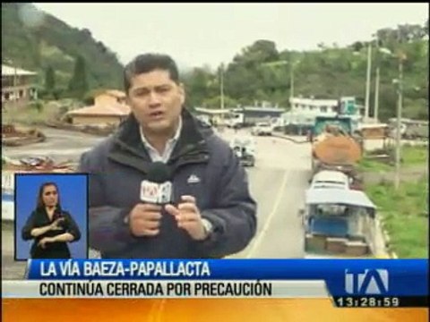 La vía Papallacta-Baeza continúa cerrada por precaución