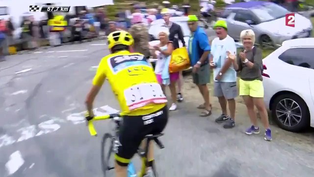 Tour de France : Les bras d'honneur d'un spectateur à Froome