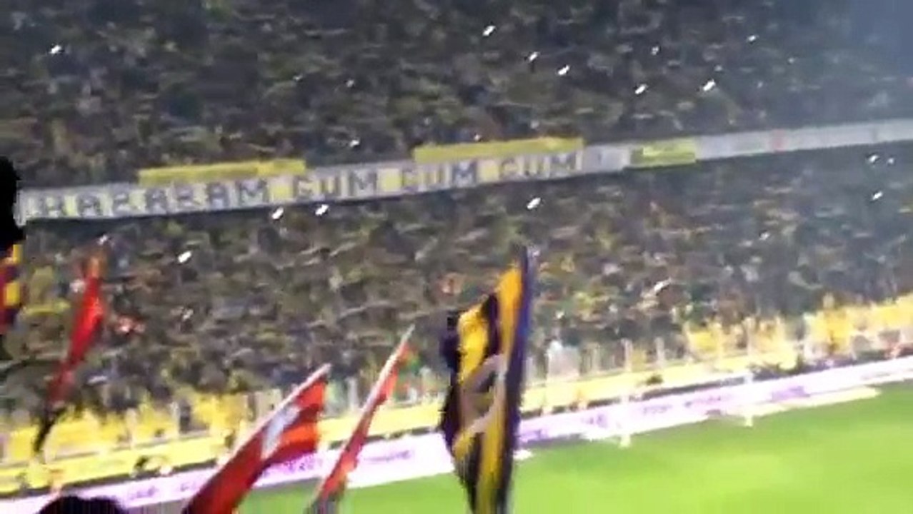 Fenerbahçe tribün şov Kadıköy Saraçoğlu mohikan marşı