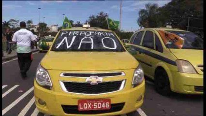 Miles de taxistas echan el freno en Río en protesta contra Uber