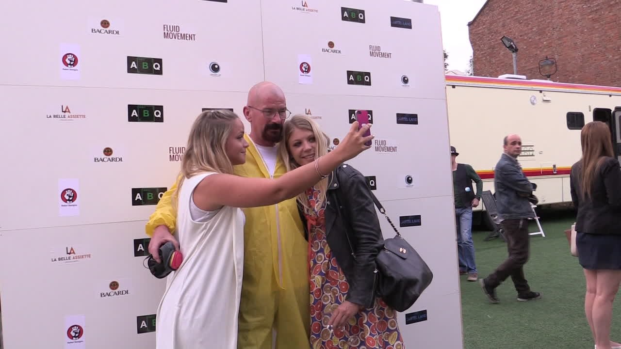 ‘Walter White’ Opens Breaking Bad Themed Bar in London