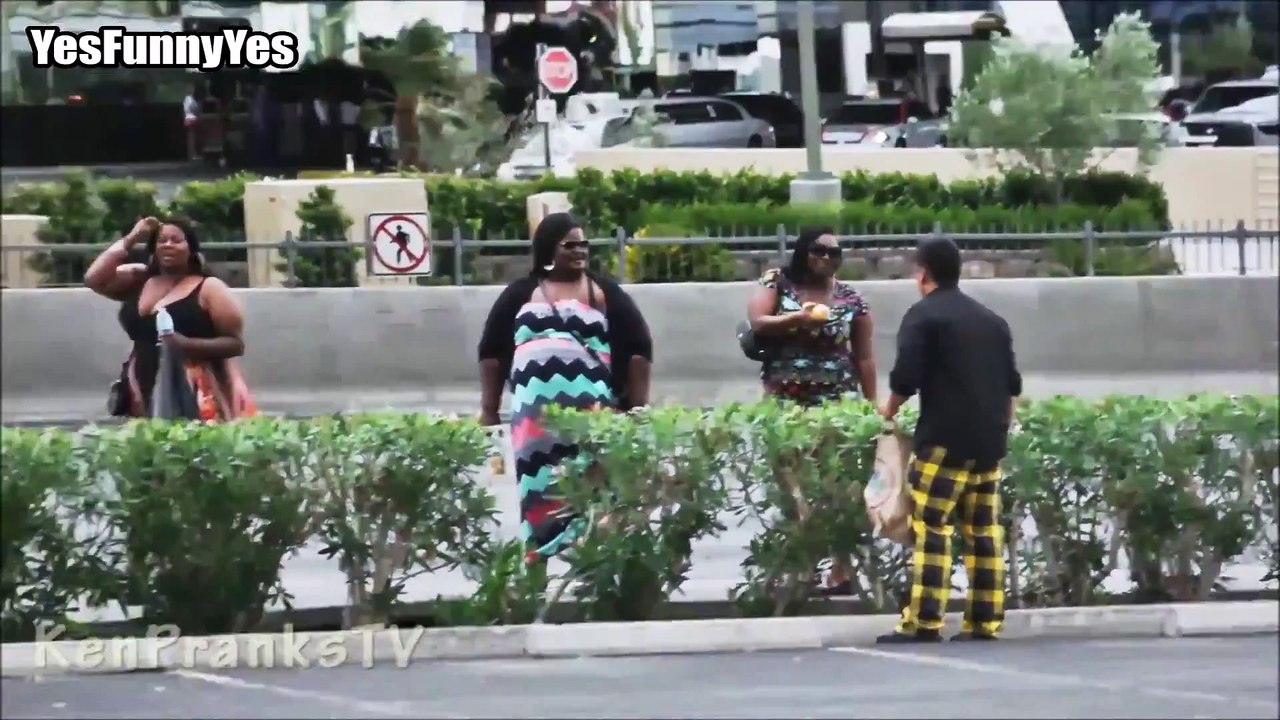 LOL ([Full HD])