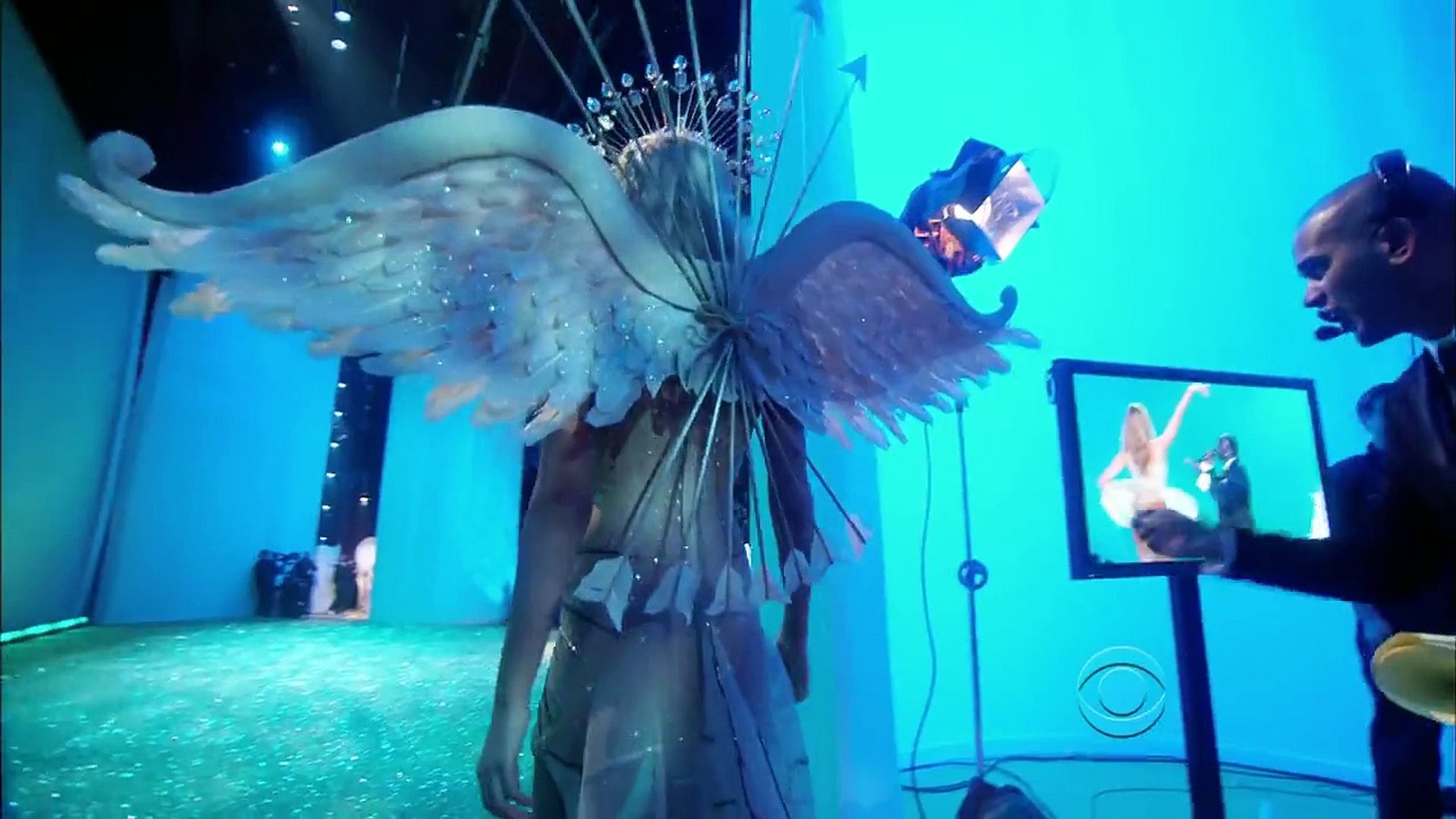 ⁣Victoria Secret 2010 Akon HD