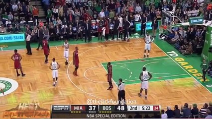 Lebron James Alley-Oop Dunk over Jason Terry (HD)