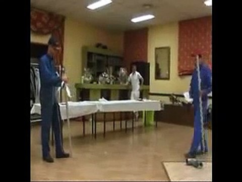 Les chevaliers du fiel - le chant des municipaux version le chant des plombiers de la BMO