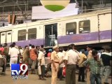 Churchgate Train Mishap: Probe panel wants cellphone jammers in motorman cabin - Tv9 Gujarati