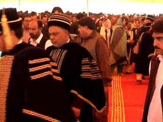 Governor Balochistan Muhammad Khan Achakzai Caught in Camera