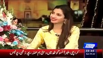 Mahira Khan & Humayun Saeed Dancing in Mazaq Raat Special