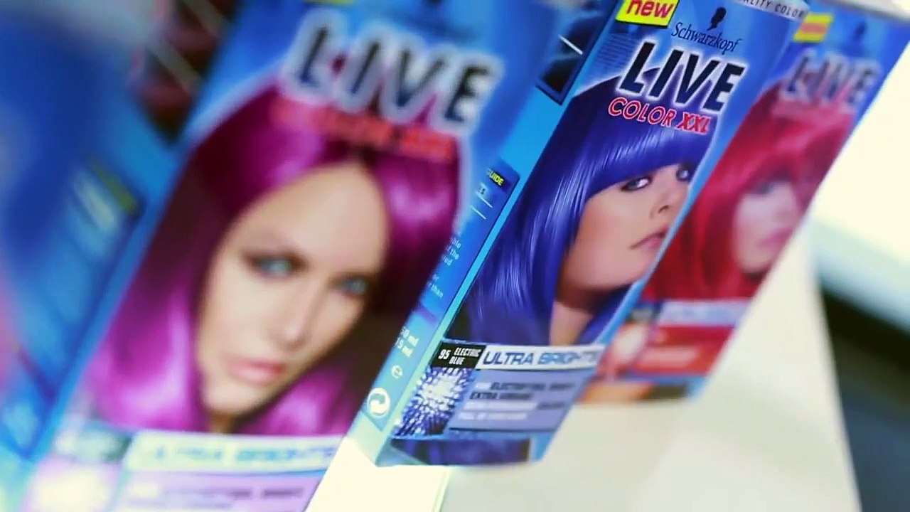 LIVE Color XXL - Get Jade's look with LIVE Color XXL Ultra Brights Electric Blue