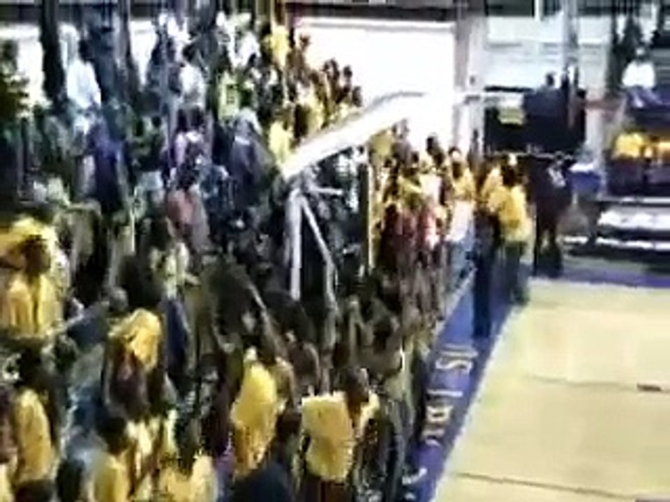 A night in the Dawg Pound