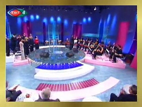 TRT TSM KORO *Ey Dilber-i İşvebâz Nedir Bu Sendeki Nâz*