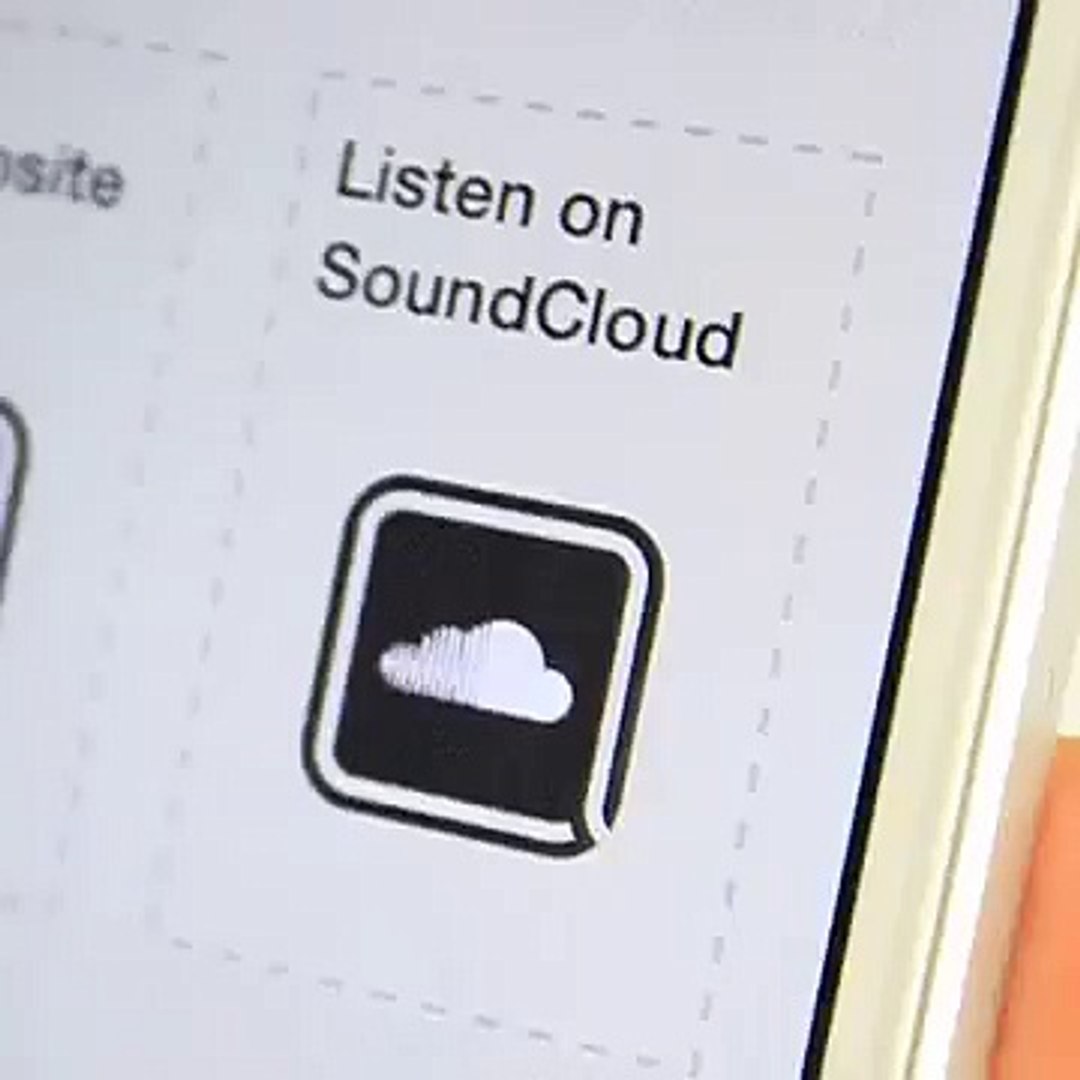 ⁣Create a 'Listen on Soundcloud' Quikkly Tag