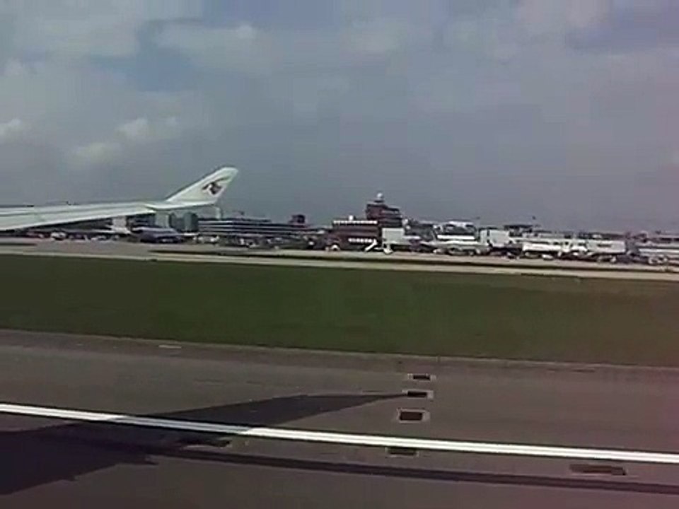 Qatar Airways Stunning Take Off from London Heathrow - A340-600