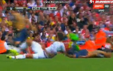 Coquelin Gets Injured Arsenal 0-0 Lyon