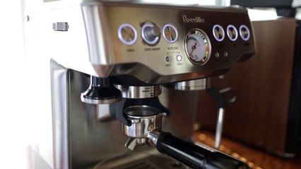 Demonstration: Breville BES870XL  "Barista Express"