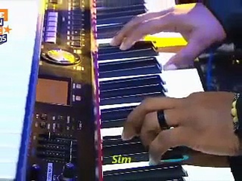 Akon - Each His Own - Live (Legenda PT-BR)