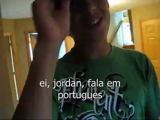 Americanos falando em portugues.