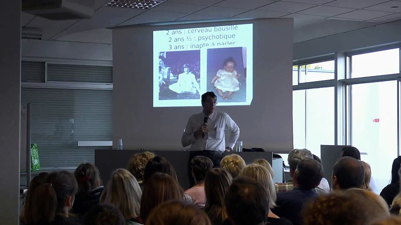 Rencontre avec Josef Schovanec: Conférence à l’usage des autistes et de ceux qui ne le sont pas assez (2/6) - 15/11/2014